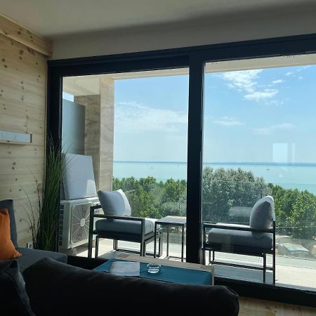 Club Panorama Premium Apartment Alsoors Luaran gambar
