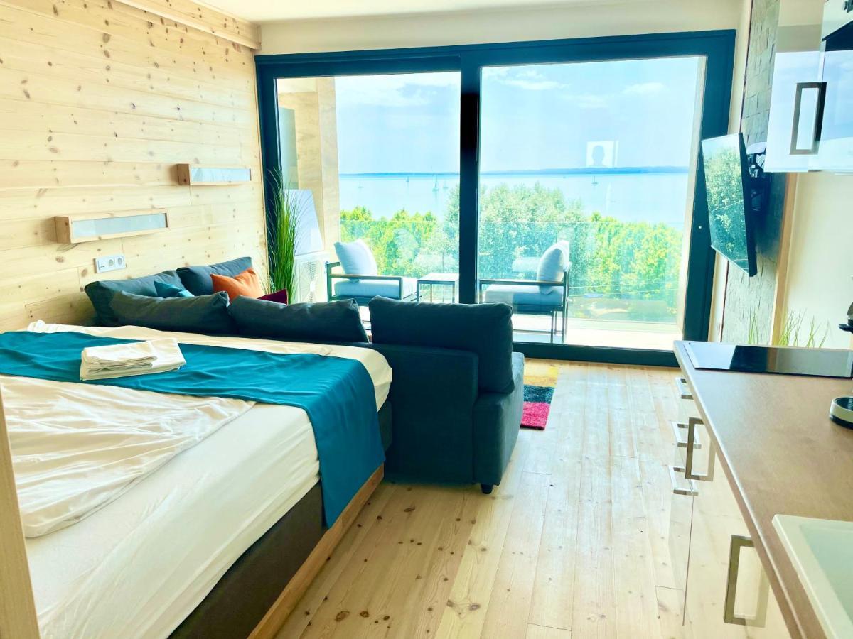 Club Panorama Premium Apartment Alsoors Luaran gambar